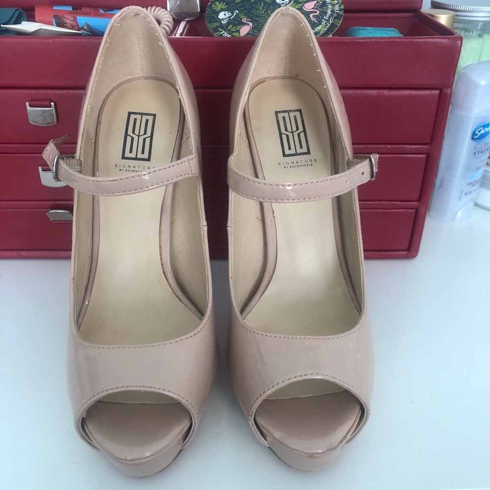 Nude High Pumps